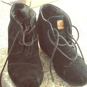 Almost like new Toms wedges